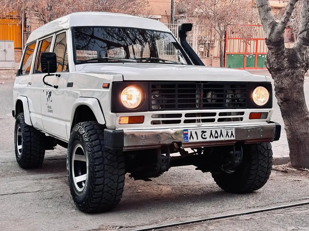 White Nissan Patrol Expedition Build